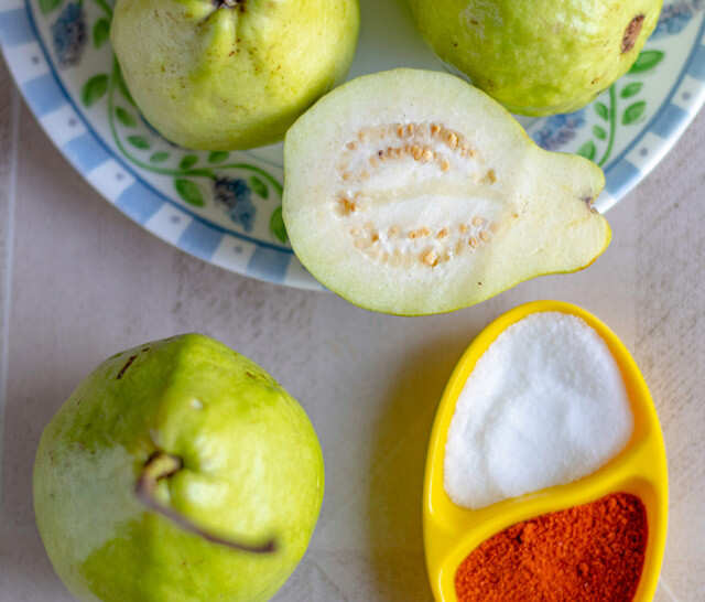 Guava-is-a-vitamin-C-rich-food