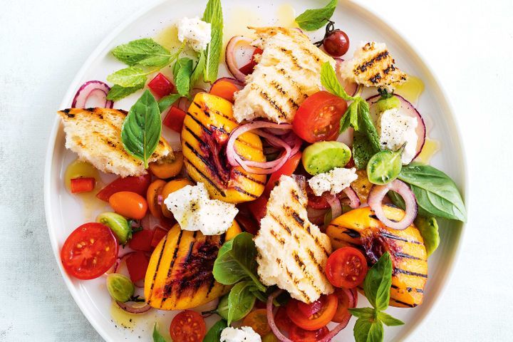 barbecued-peach-panzanella-106476-1