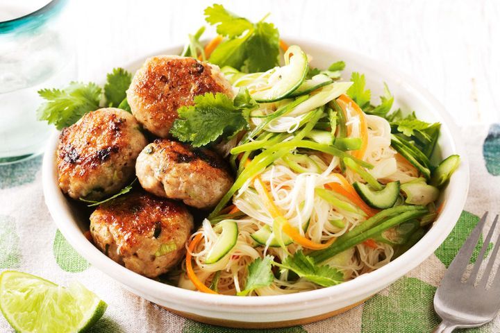 chicken-patties-with-noodle-salad-110641-1