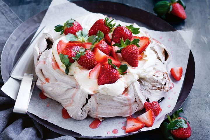 chocolate-pavlova-128714-2