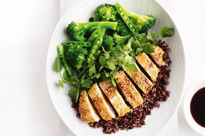 sesame-chicken-with-black-rice-119787-1