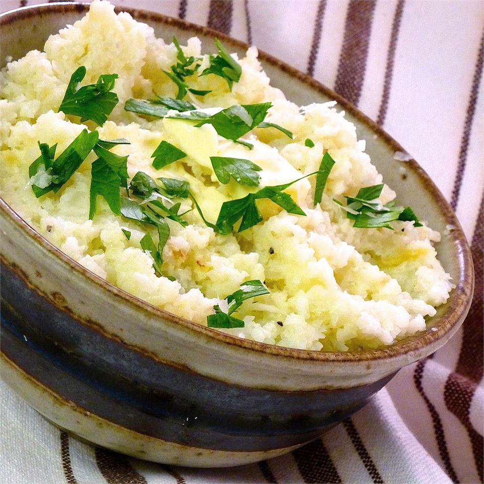 Garlic Mashed Cauliflower Recipe