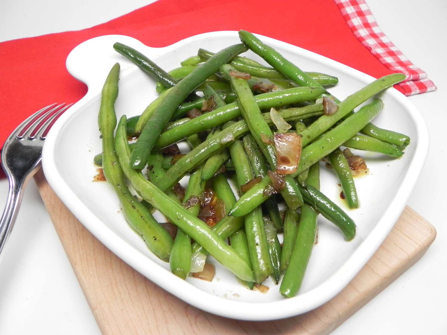 Sautéed Green Beans with Onion Recipe