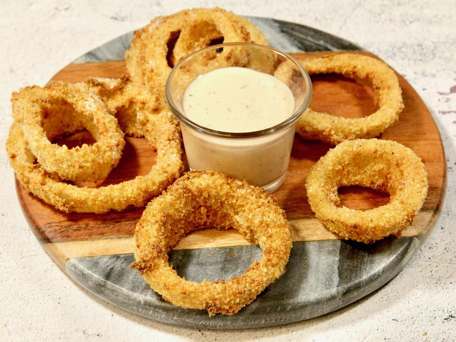 Air Fryer Spicy Onion Rings Recipe