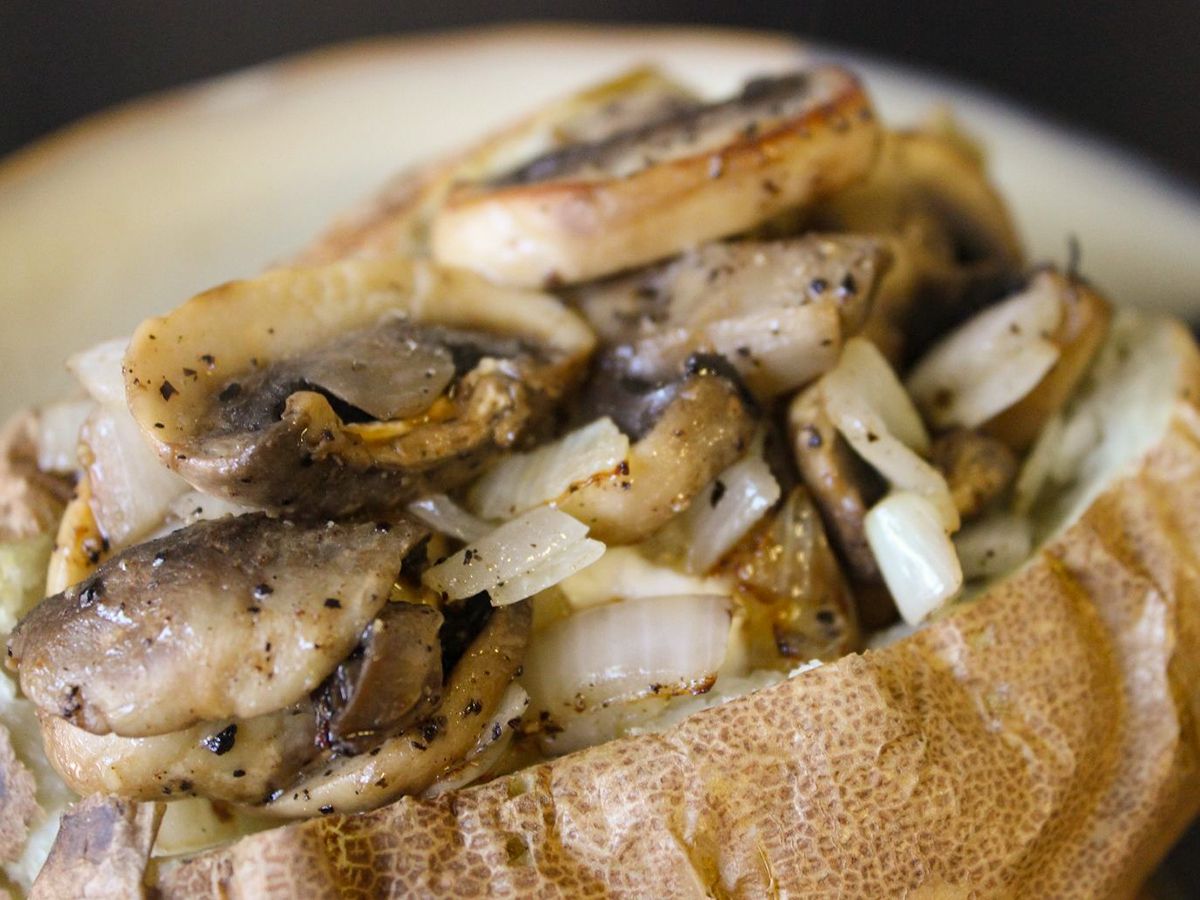 Baked Potato with Mushrooms Recipe