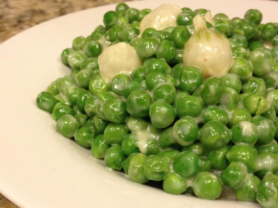 Creamed Onions and Peas Recipe