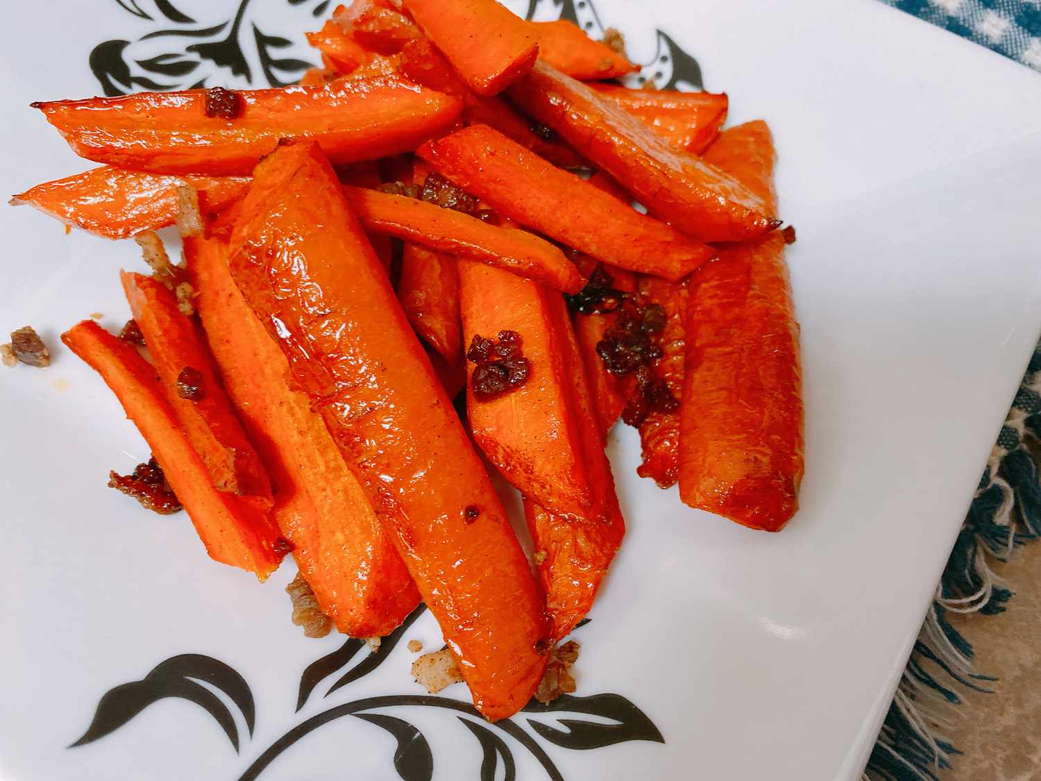 Roasted Maple Carrots with Bacon Recipe