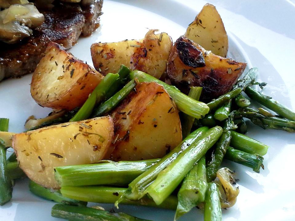 Oven Roasted Red Potatoes and Asparagus Recipe