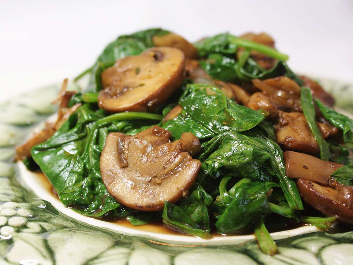 Italian-Style Mushrooms and Spinach Recipe