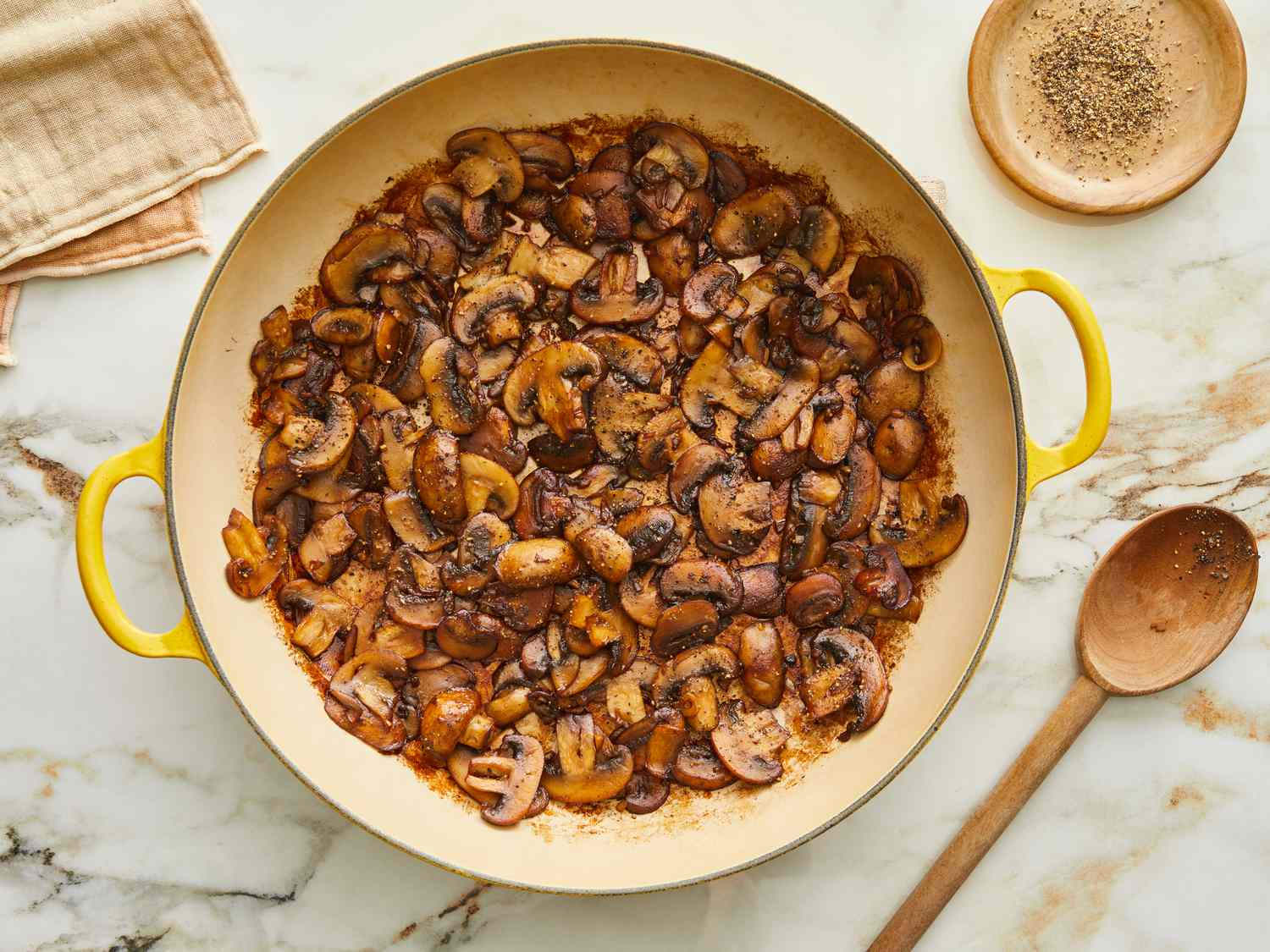 Mushrooms with a Soy Sauce Glaze Recipe