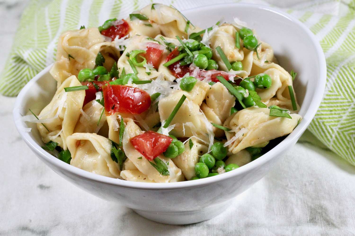 Tortellini Salad with Tomatoes and Peas Recipe