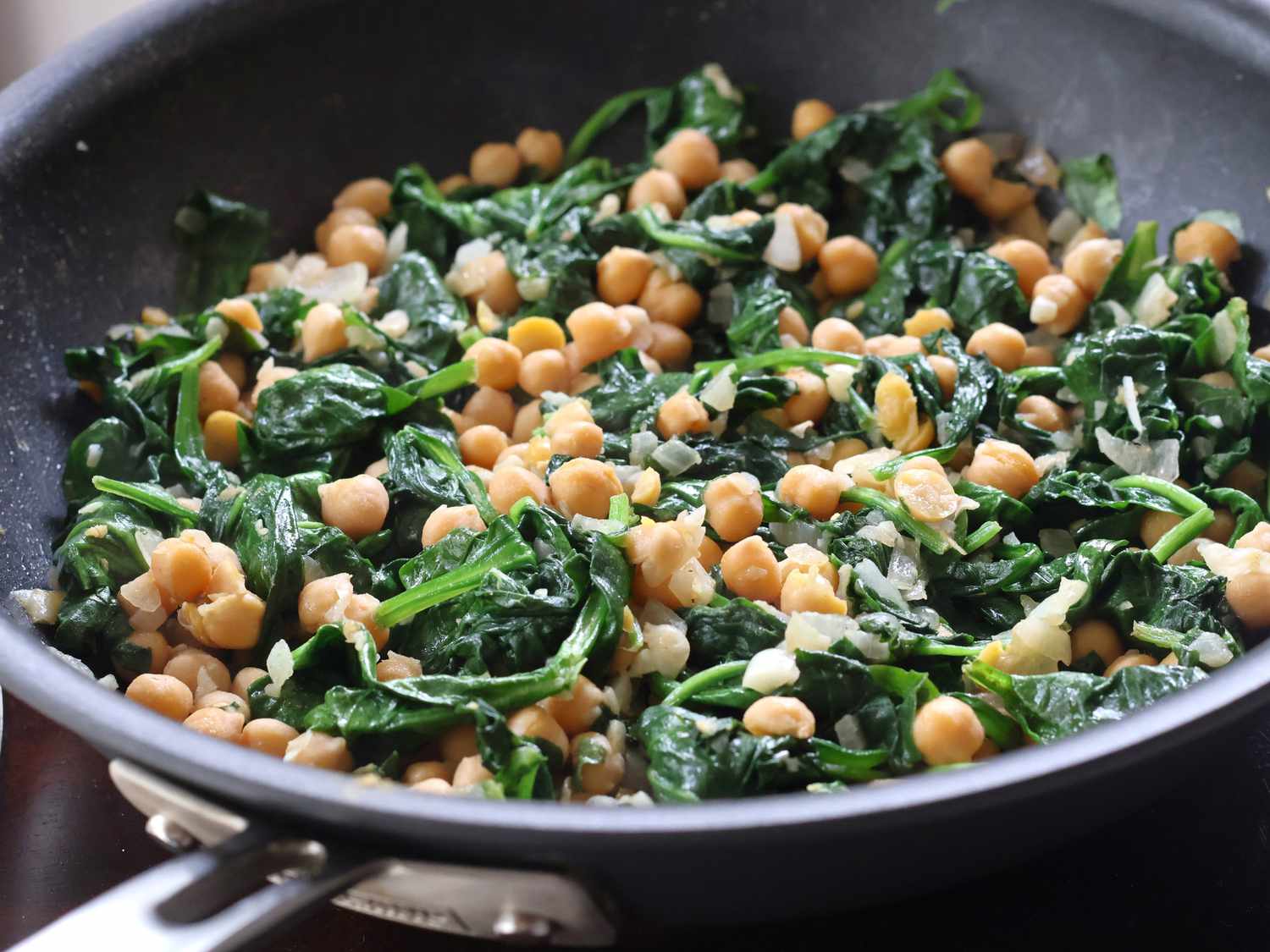 Espinacas con Garbanzos (Spinach with Garbanzo Beans)