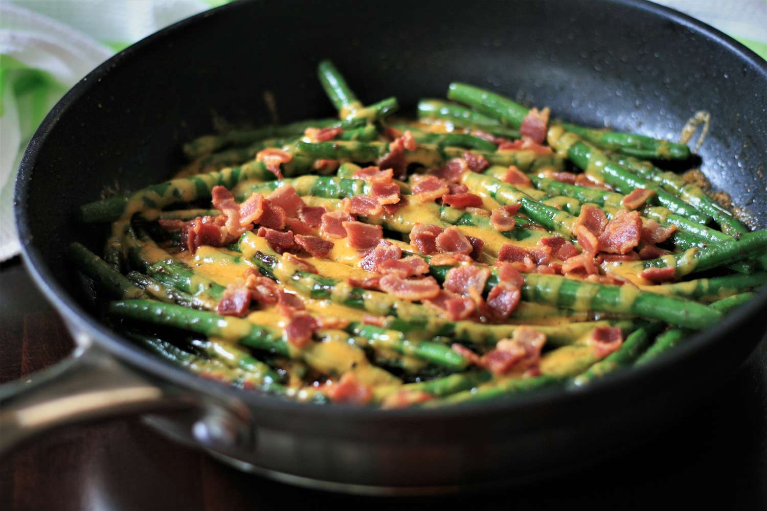 Keto Smothered Green Beans Recipe