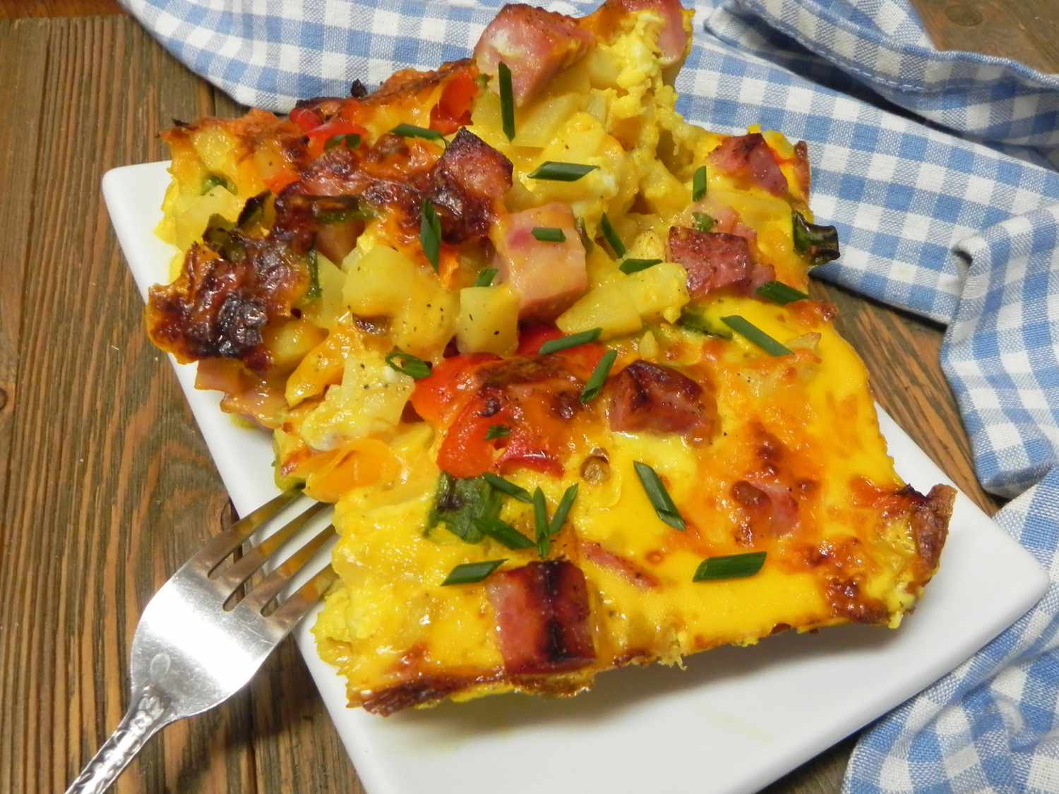 Slow Cooker Overnight Ham and Cheese Breakfast Casserole Recipe