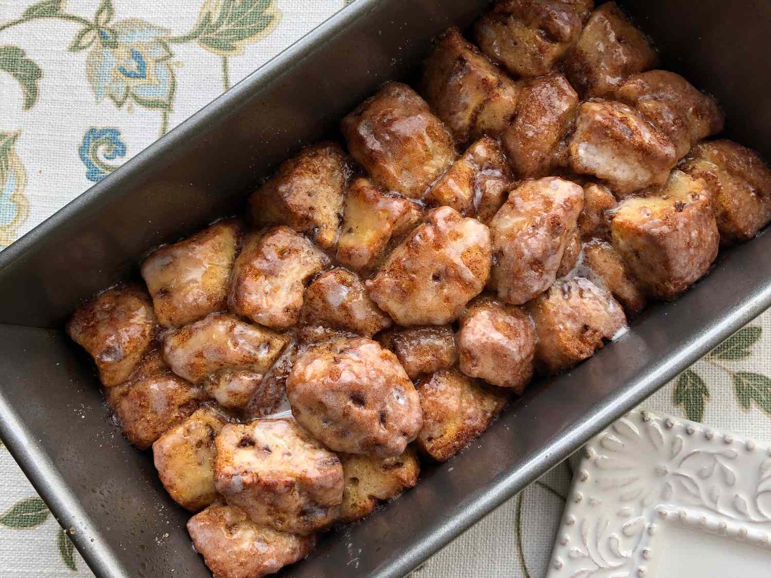 Cinnamon Roll Monkey Bread