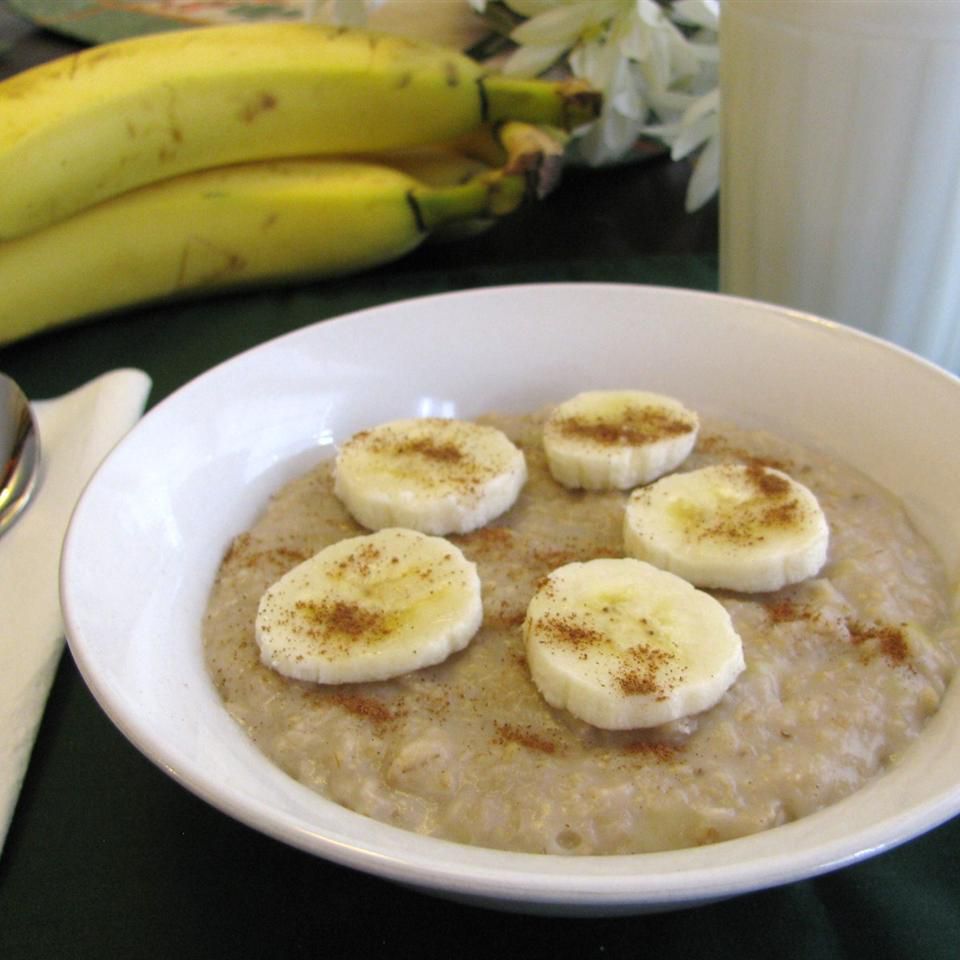 Sweet Banana Almond Oatmeal Recipe