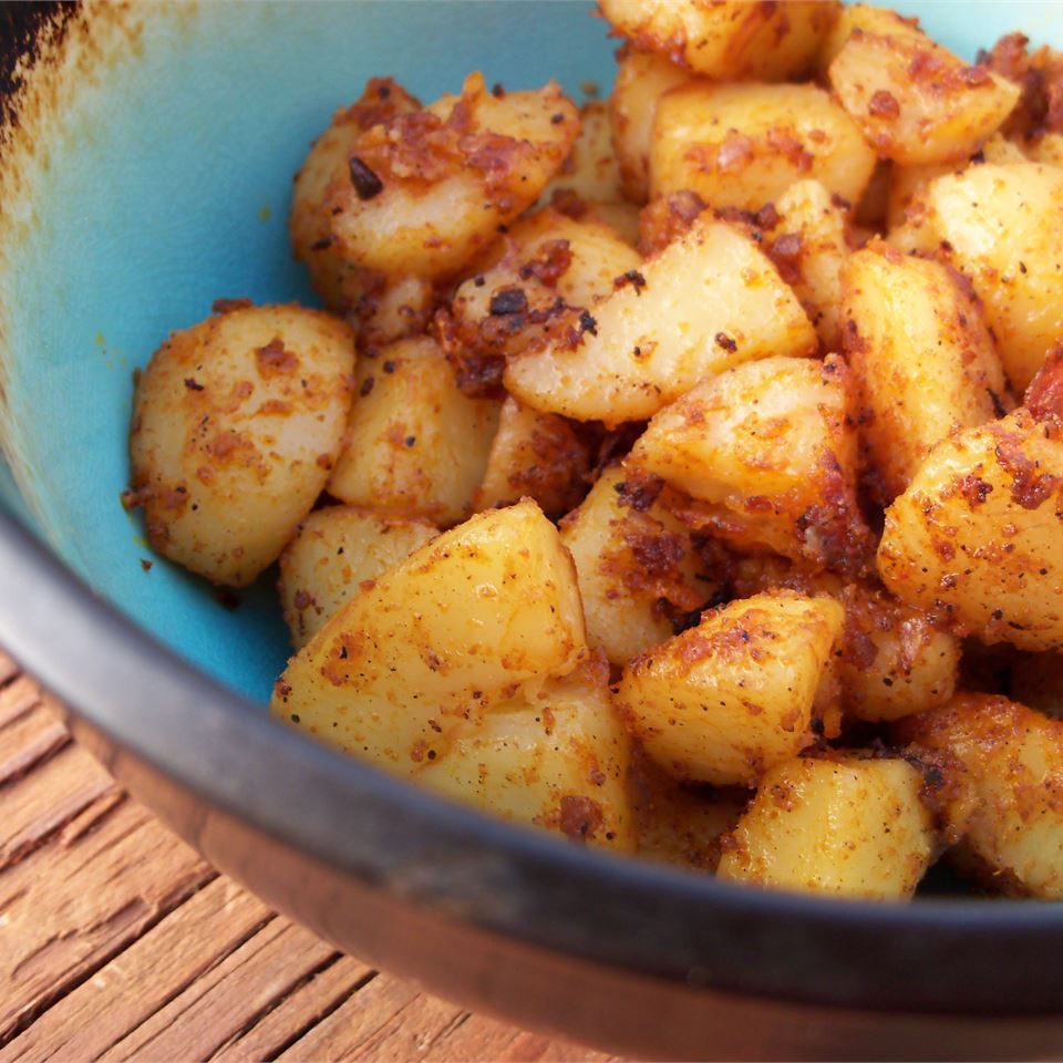 Easy, Spicy Roasted Potatoes Recipe