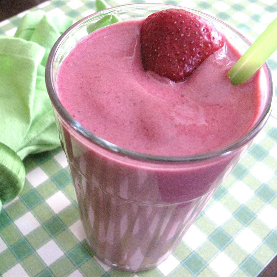 Healthy Berry and Spinach Smoothie Recipe