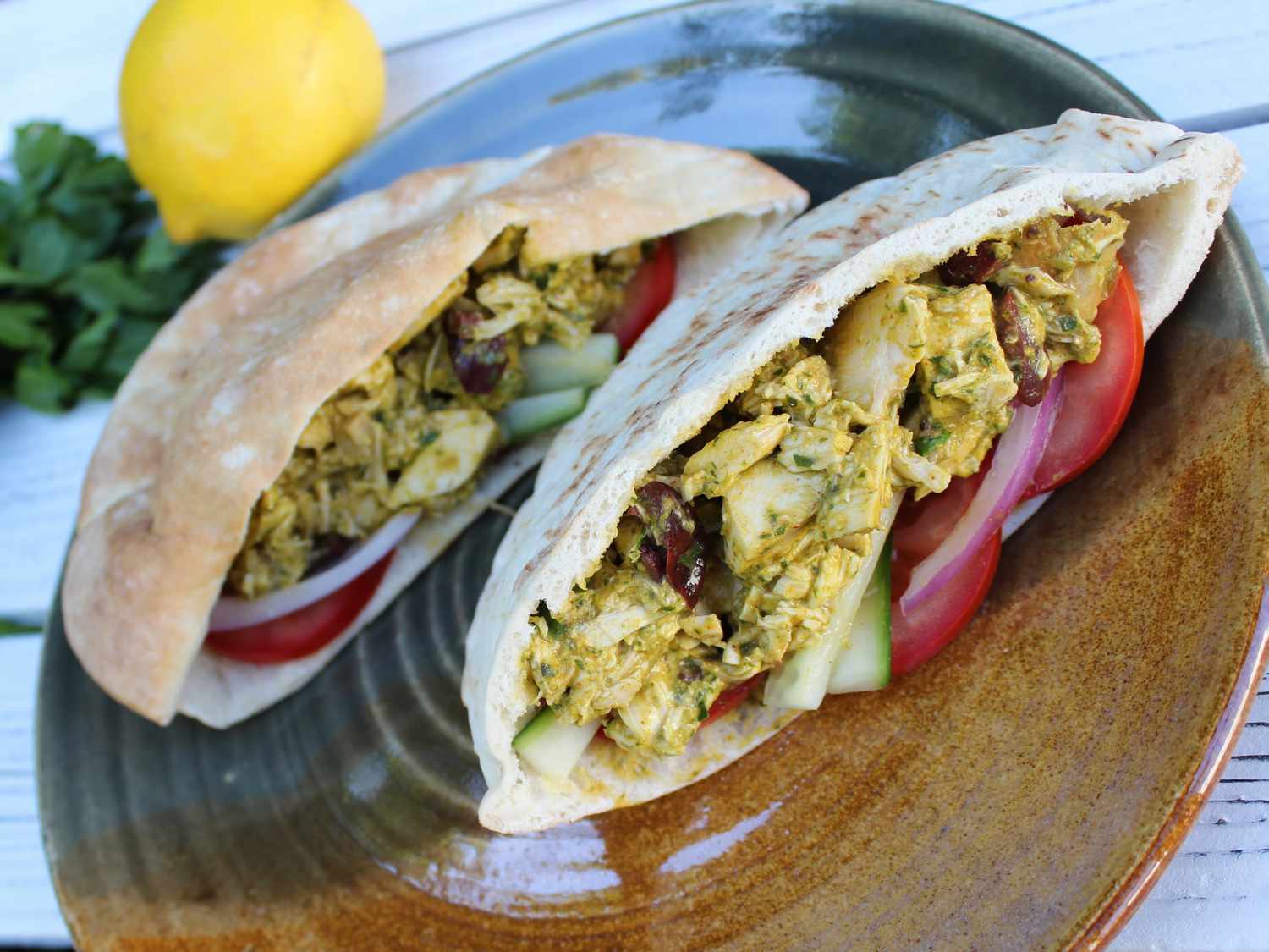 Lemon Chicken-Stuffed Pita Pockets