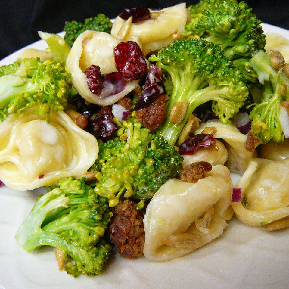 Broccoli and Tortellini Salad Recipe