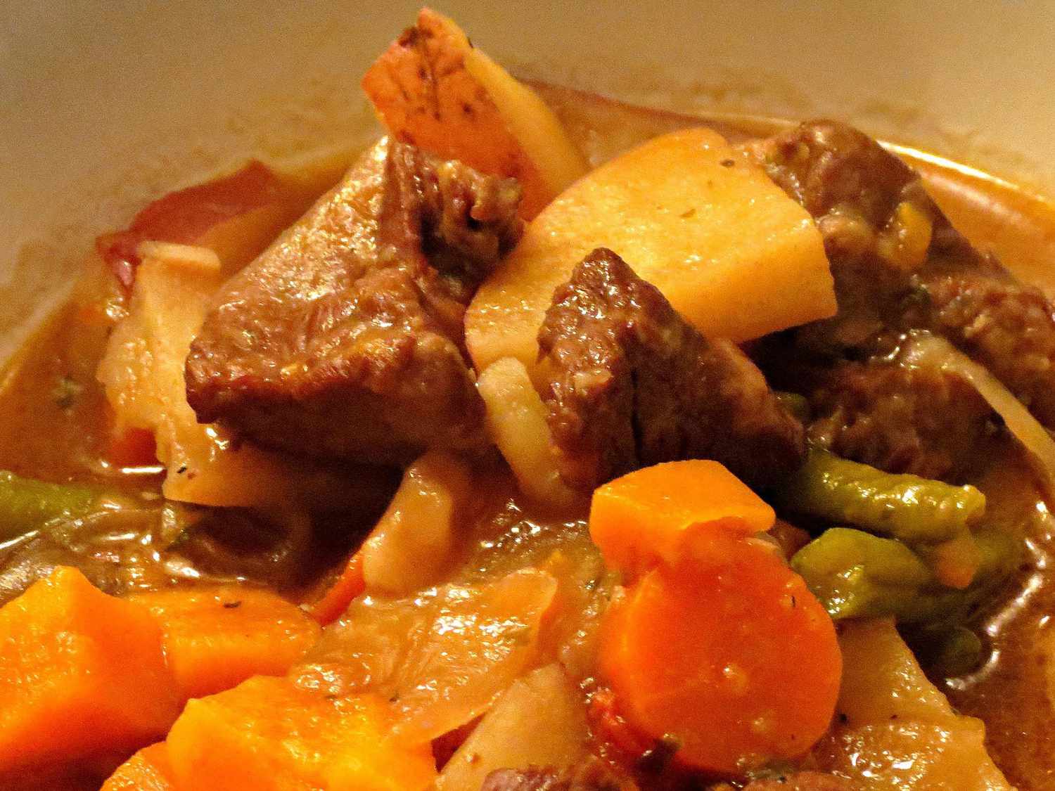 Mom's Portuguese Beef Stew Recipe