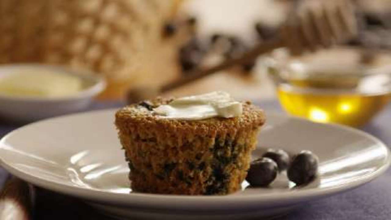 Low-Fat Blueberry Bran Muffins Recipe