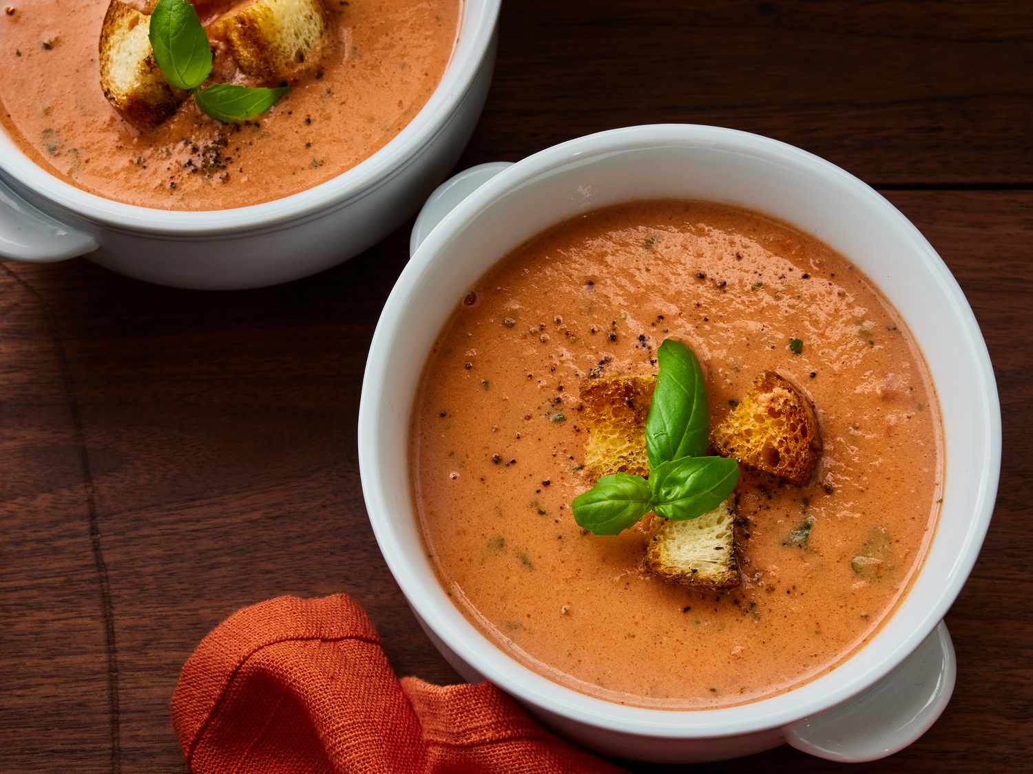 Rich and Creamy Tomato Basil Soup Recipe