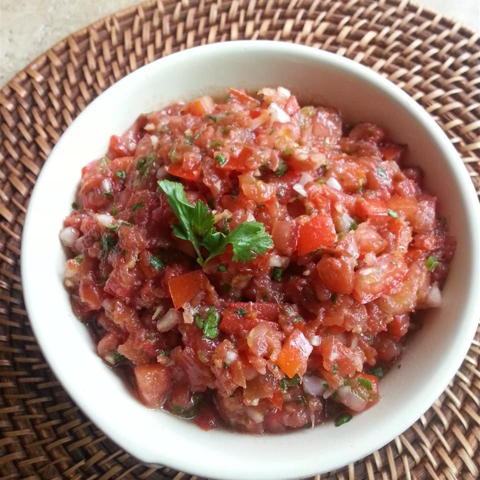 Jen's Fresh and Spicy Salsa Recipe