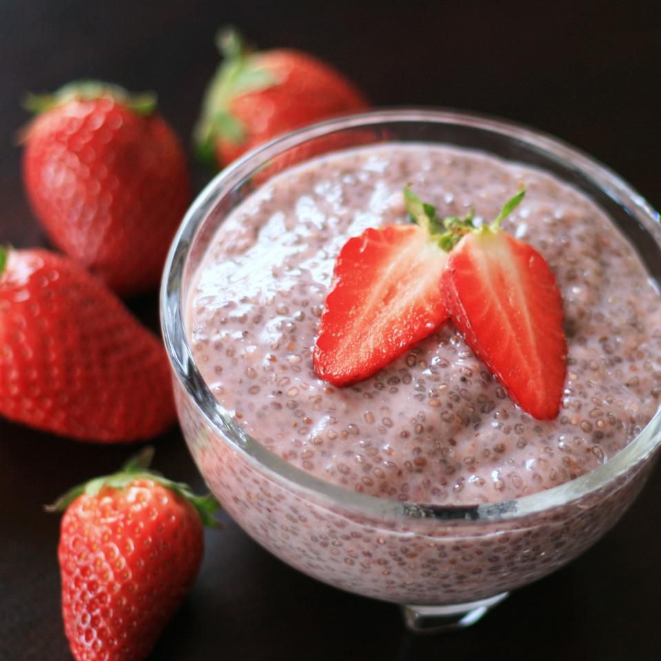 Almond Strawberry Chia Seed Pudding Recipe