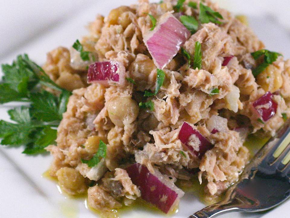 Mediterranean Tuna Salad Recipe