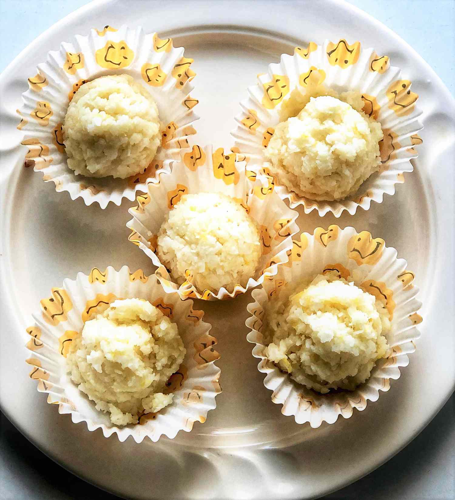 Vegan Keto Lemon Fat Bombs Recipe