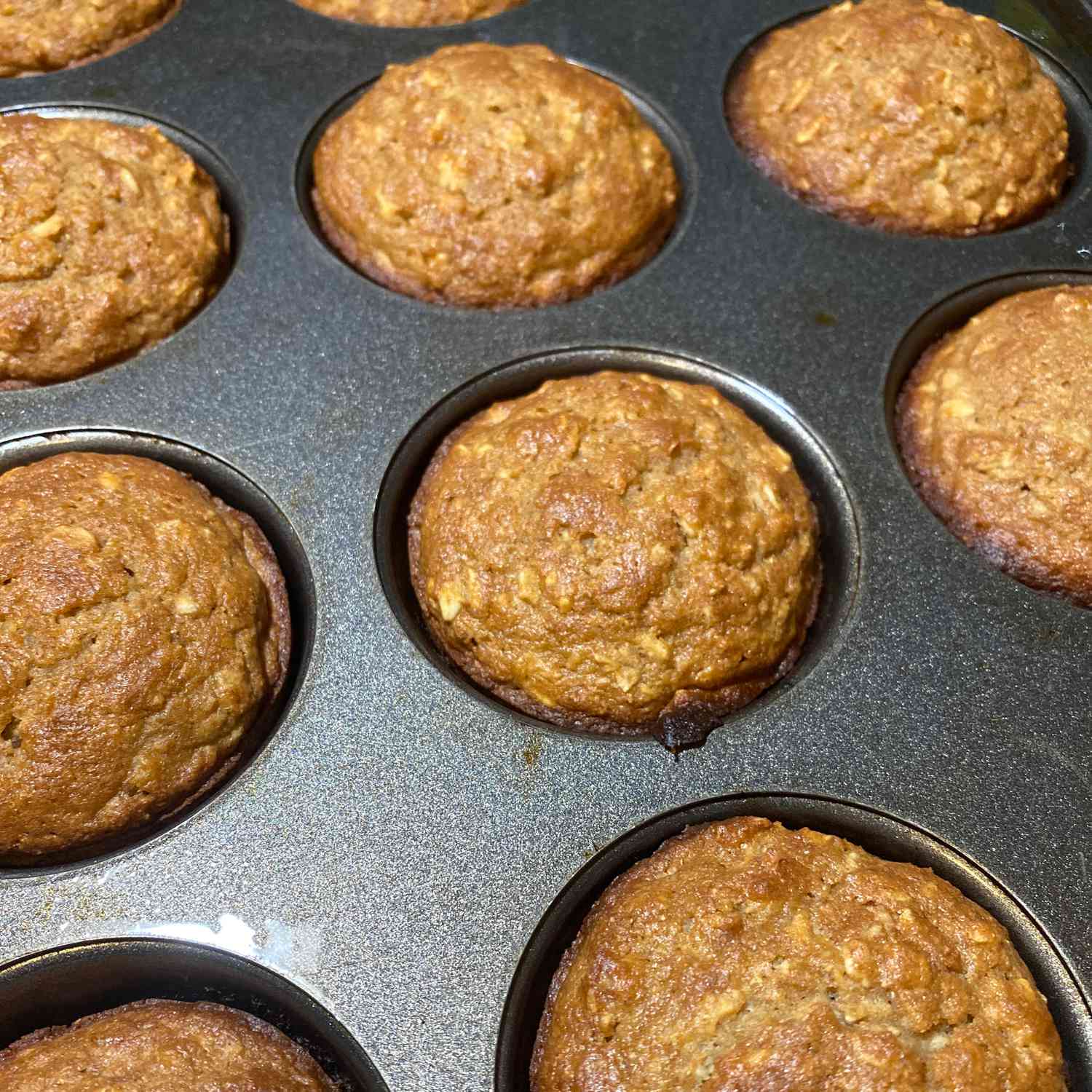 Oat Applesauce Muffins Recipe