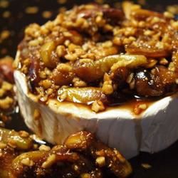 Figs and Toasted Almonds Brie Recipe