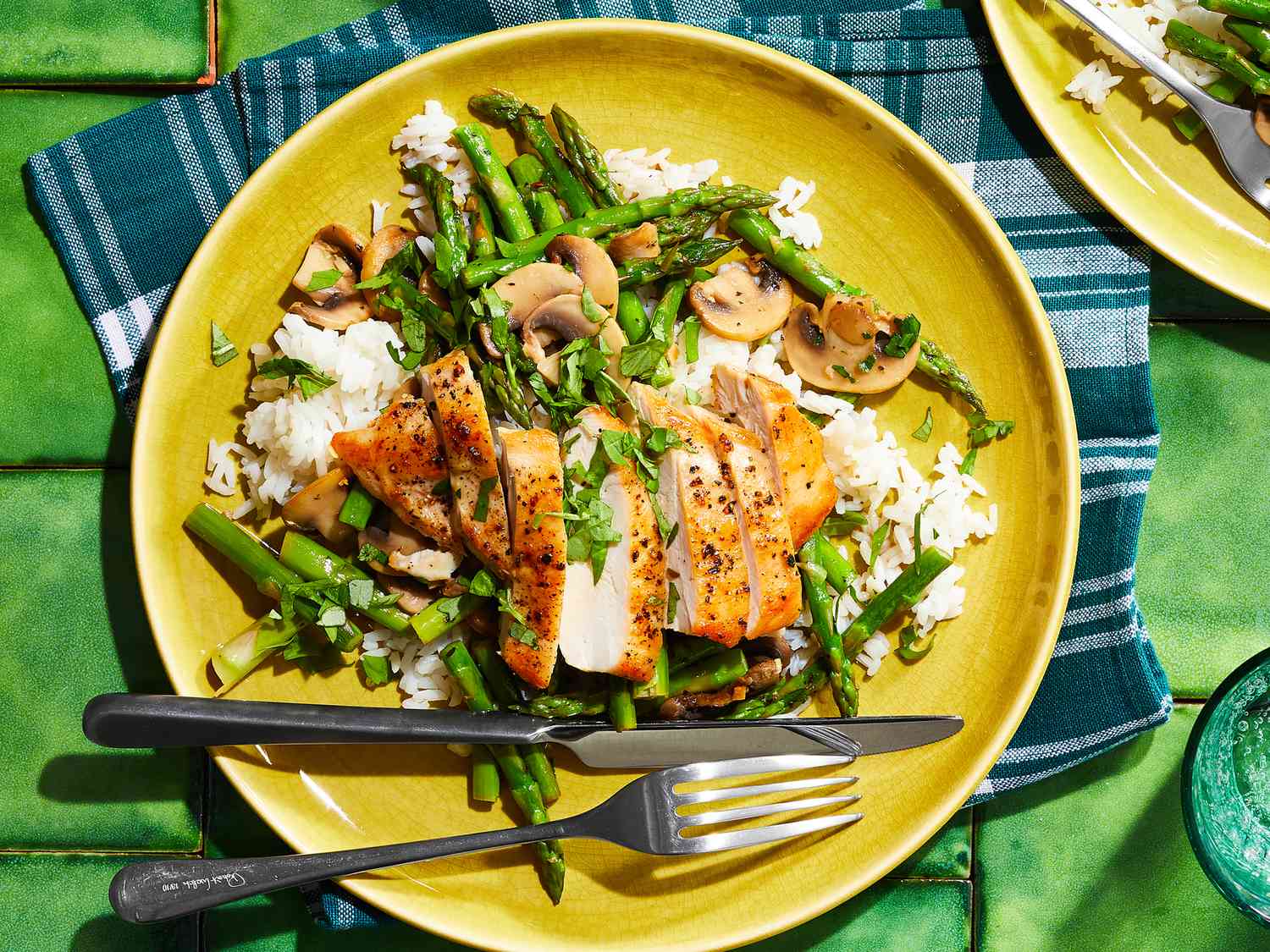 Chicken, Asparagus, and Mushroom Skillet Recipe