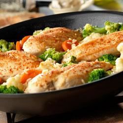 Garlic Chicken, Vegetable and Rice Skillet Recipe