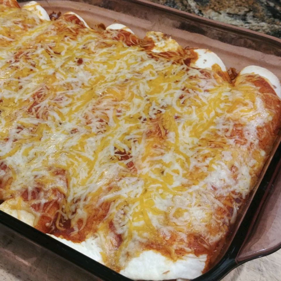 Easy Creamy Chicken Enchiladas Recipe