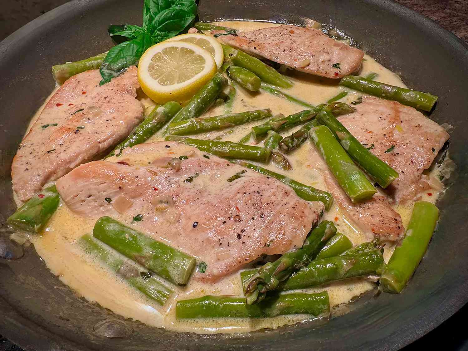 One Pan Chicken Breast and Asparagus in Lemon Cream Sauce Recipe