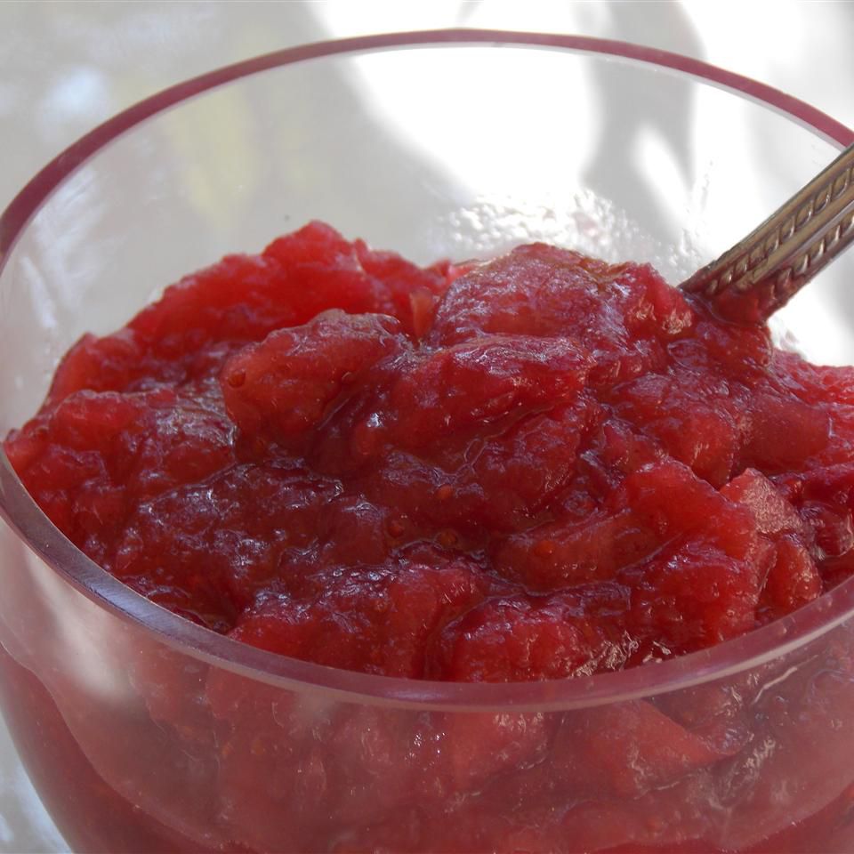 Easy Cranberry Applesauce Recipe