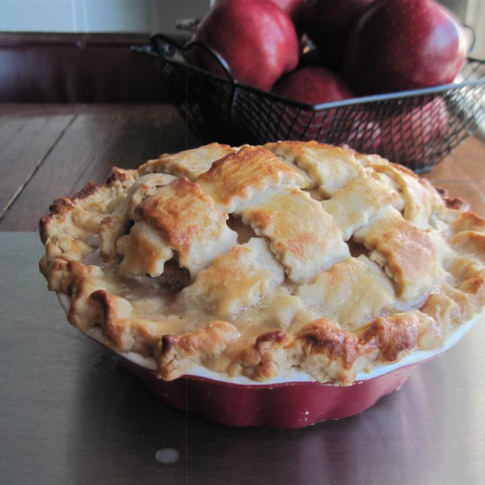 Mom's Apple Pie I Recipe