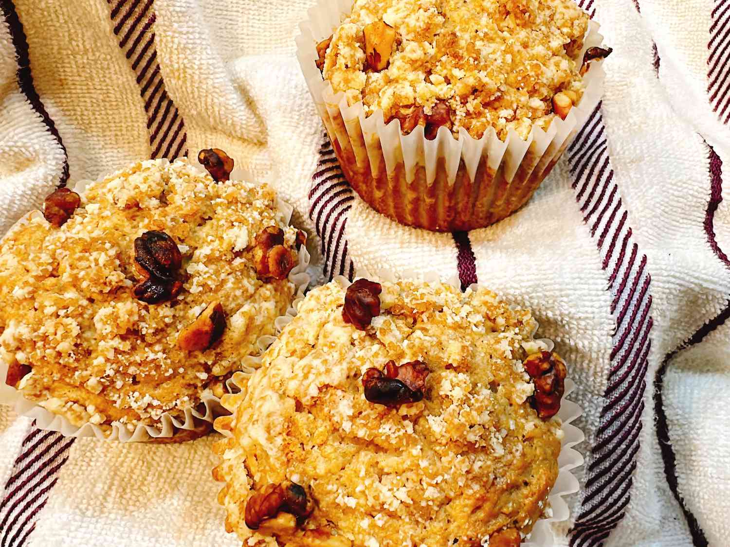 Applesauce Muffins Recipe