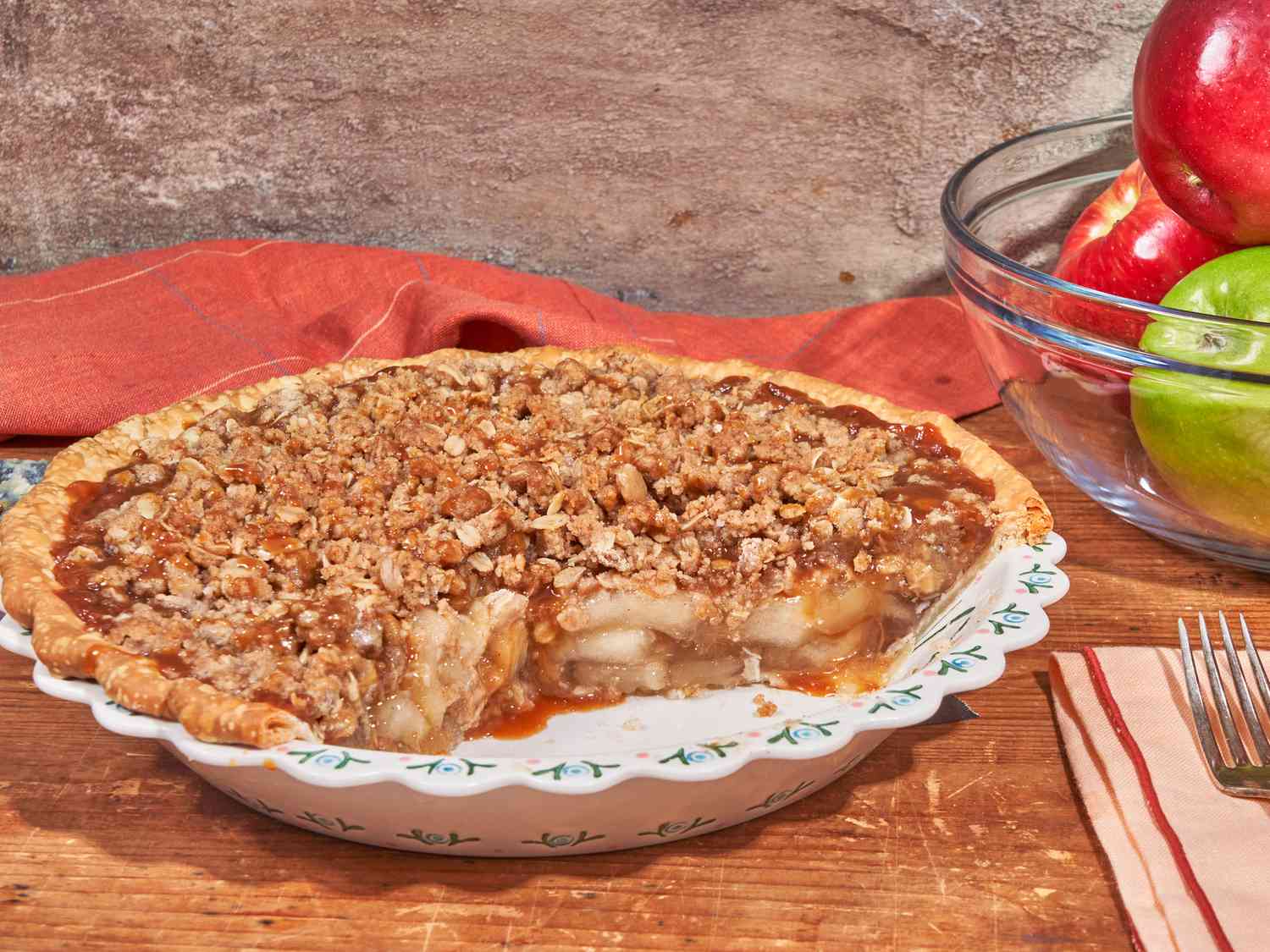 Easy Caramel Apple Crisp Pie Recipe