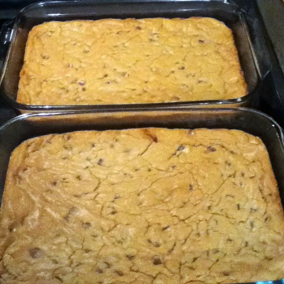 Cookie Bar Blondies for a Crowd Recipe