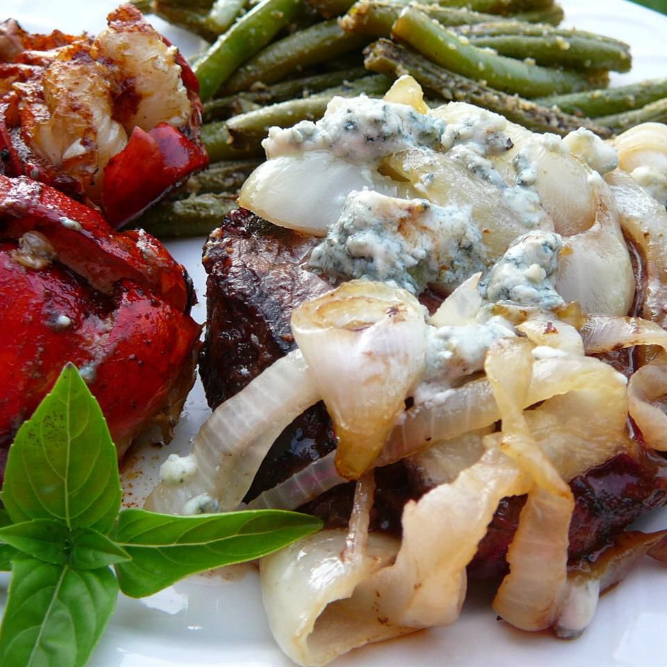 Smothered Filet Mignon Recipe