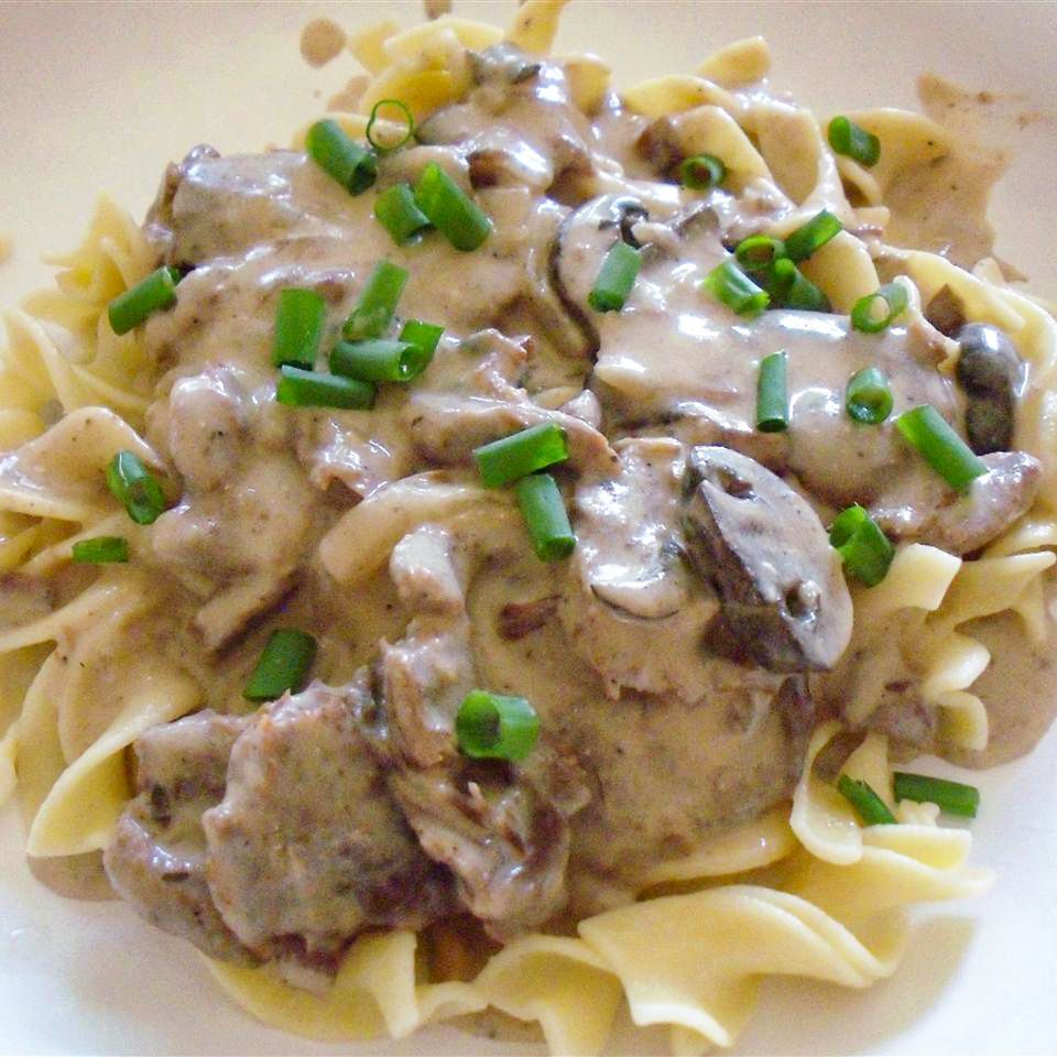 Daria's Slow Cooker Beef Stroganoff Recipe