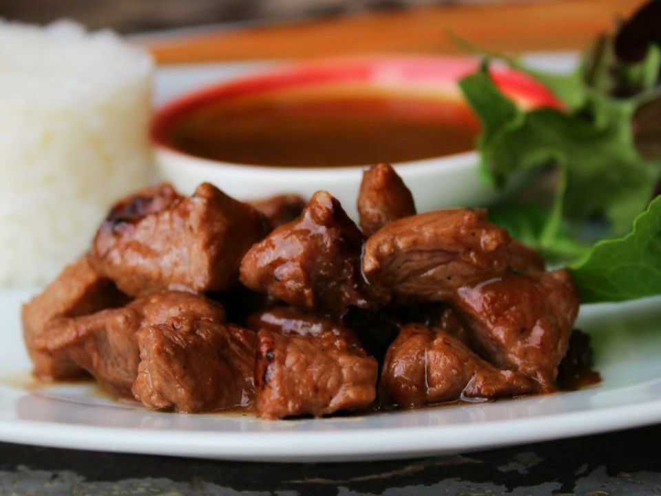 Asian Garlic Beef Cubes (Vietnamese Bo Luc Lac or Shaking Beef) Recipe