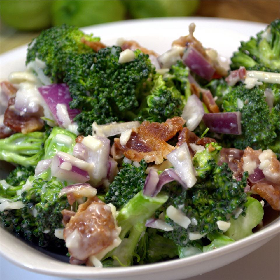 Creamy Broccoli Salad Recipe