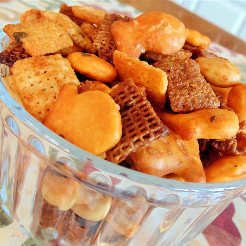 Spicy Buffalo Chex Mix Recipe