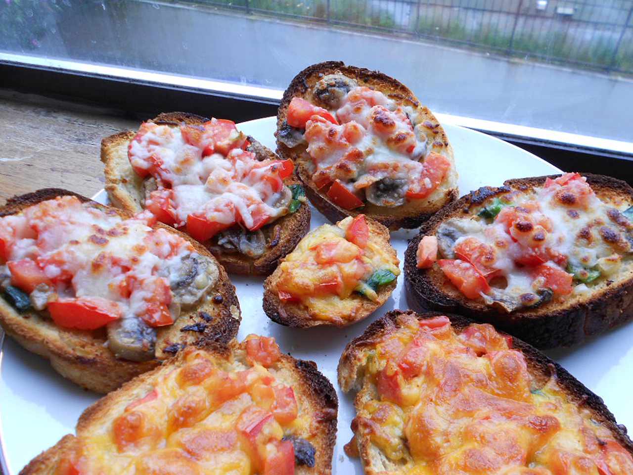 Mushroom and Tomato Bruschetta Recipe