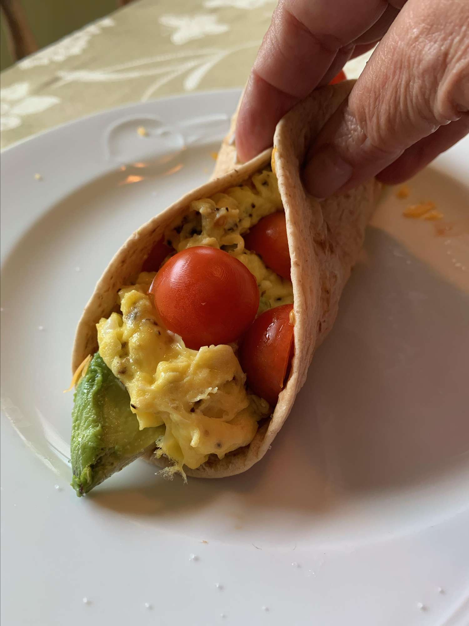 Avocado and Egg Breakfast Burrito Recipe