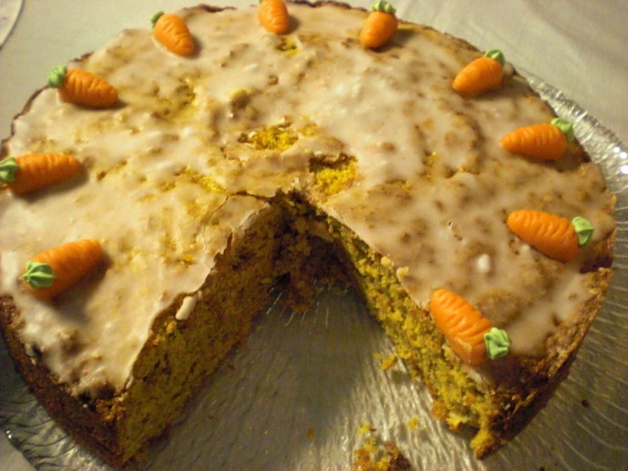 Swiss Almond Carrot Cake (Aargauer Rueblitorte) Recipe